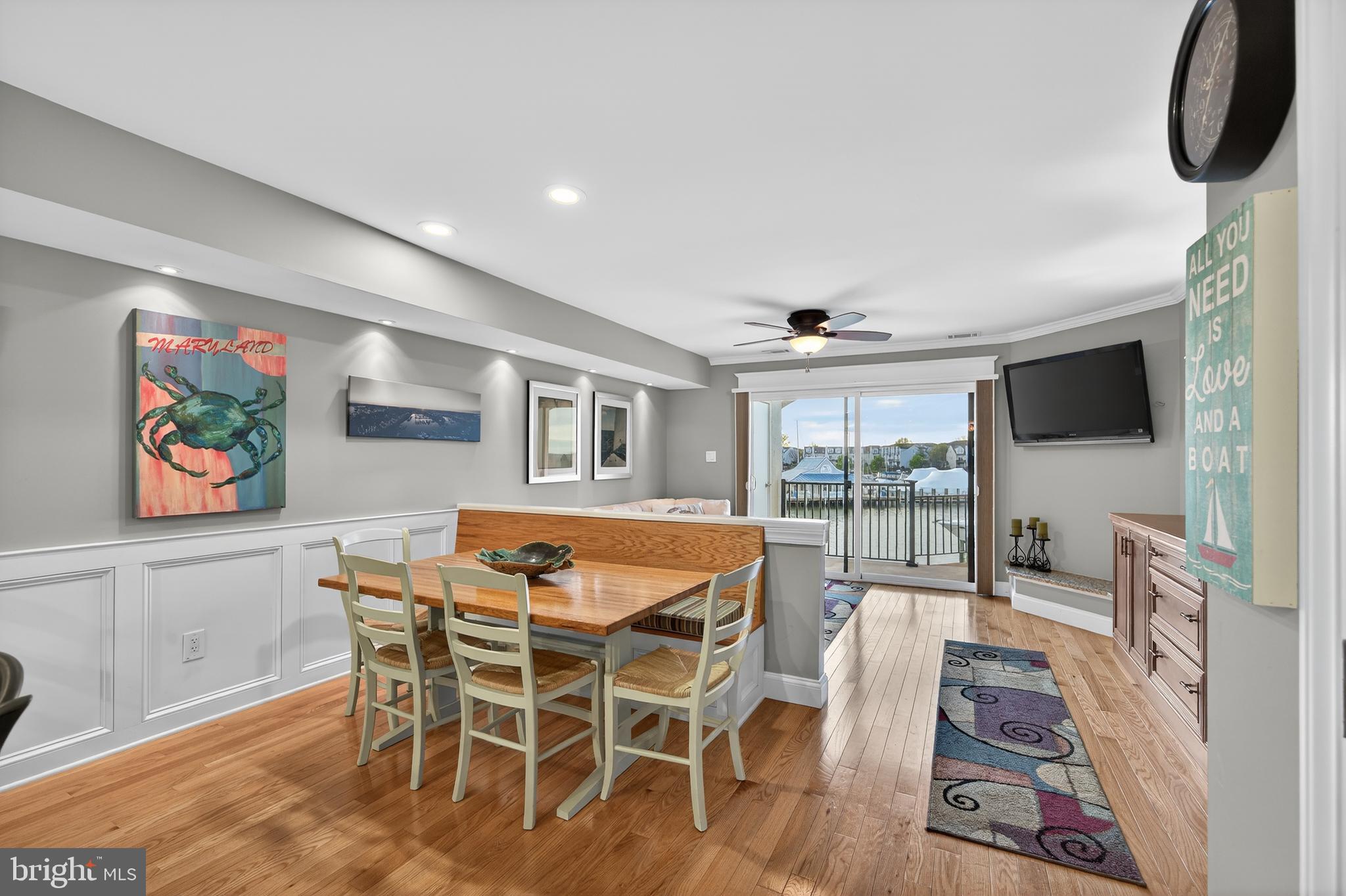 QUEENS LANDING - Residential