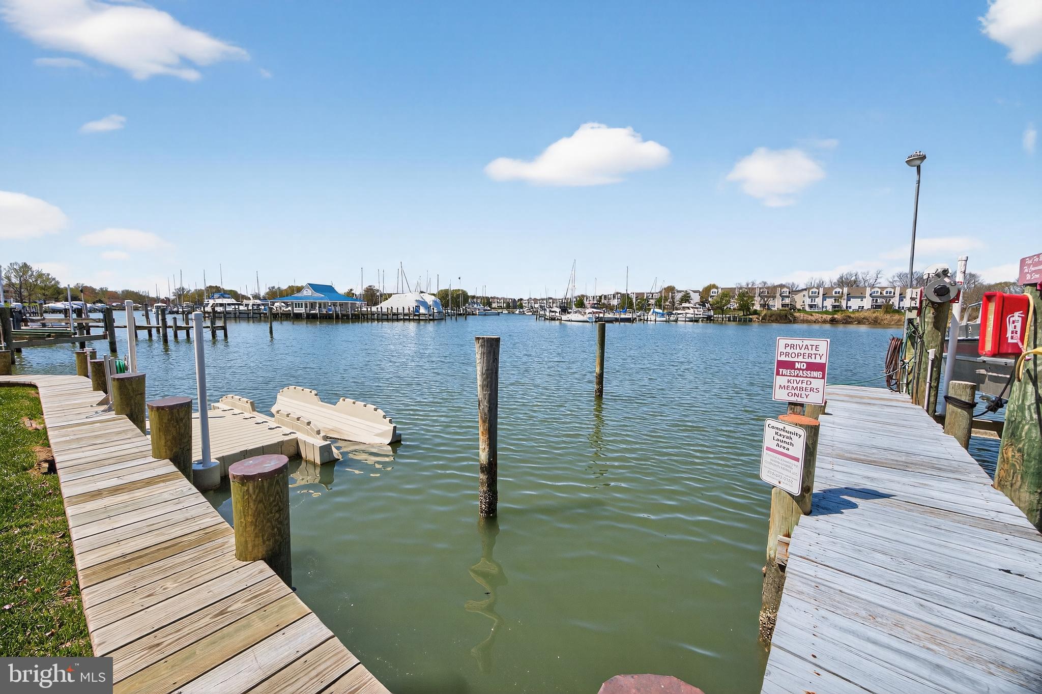 QUEENS LANDING - Residential