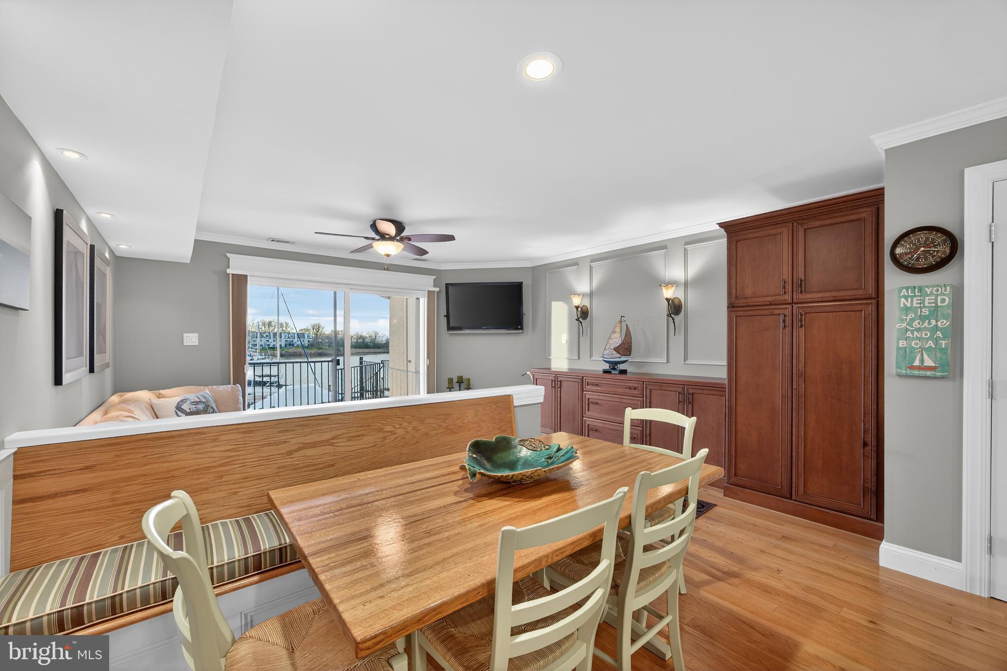 QUEENS LANDING - Residential