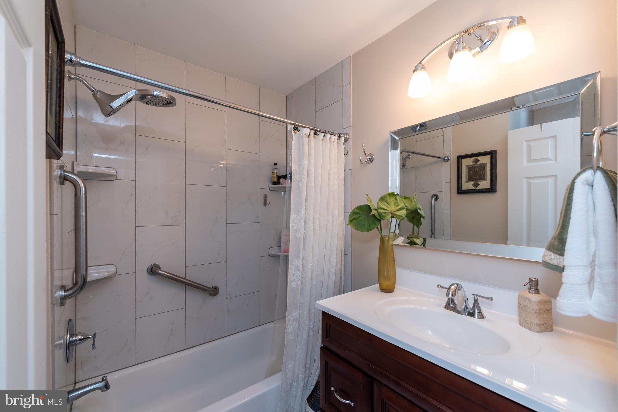 RIPPON LANDING - Residential