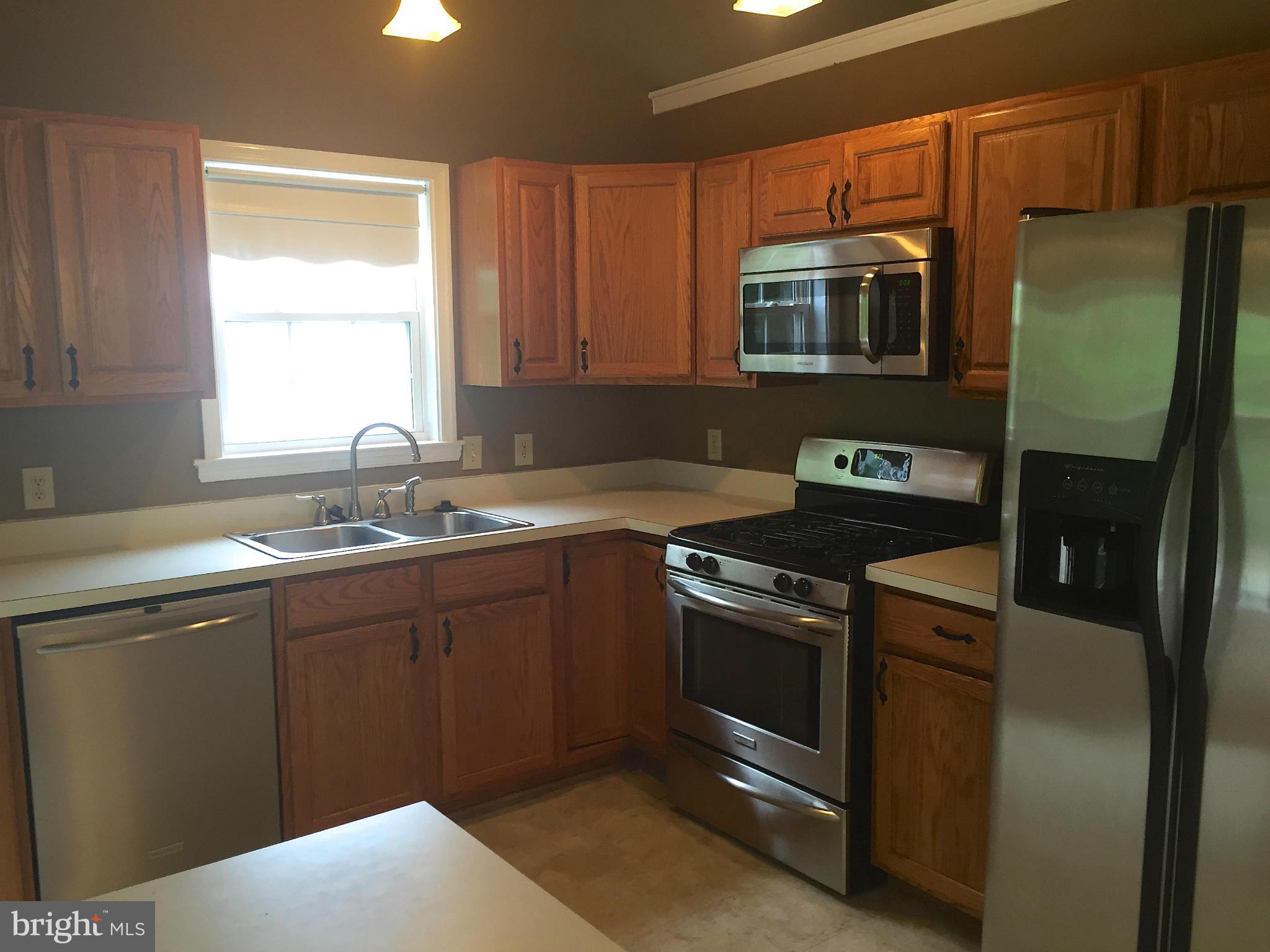 MAPLE GROVE - Residential