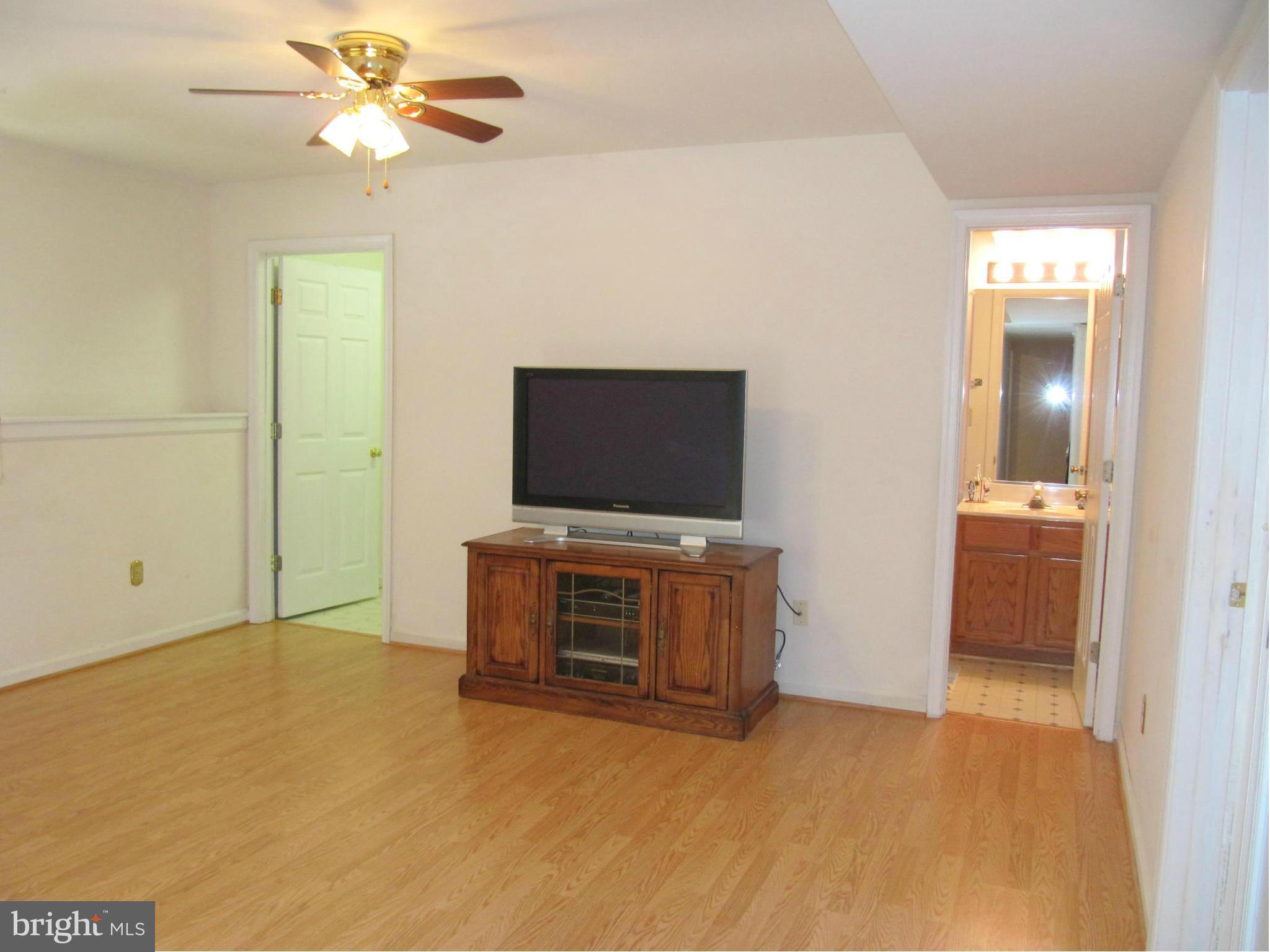 MAPLE GROVE - Residential