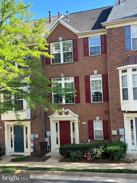2706 MANHATTAN PLACE VIENNA VA 22180