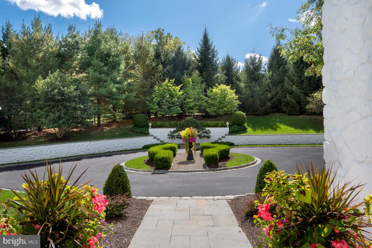 MILL VIEW LANE - Residential