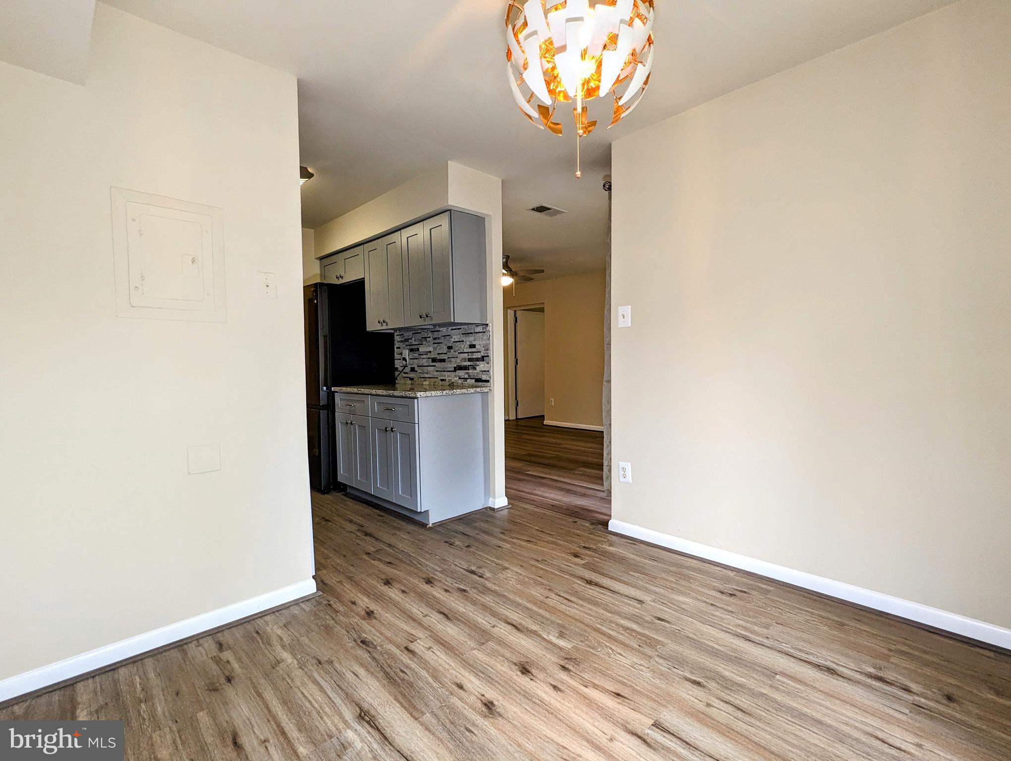 CHESTNUT GROVE - Residential Lease