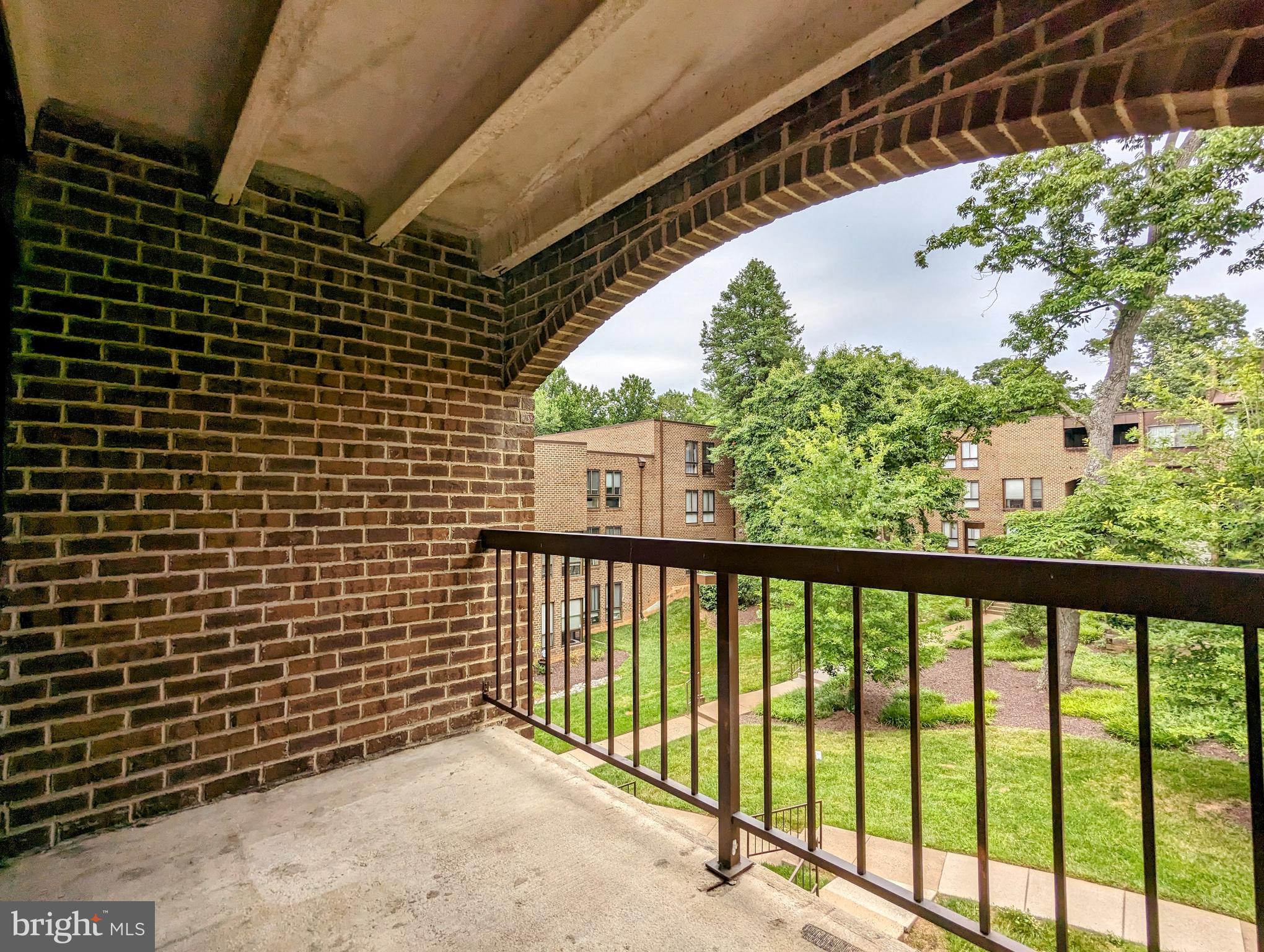 CHESTNUT GROVE - Residential Lease