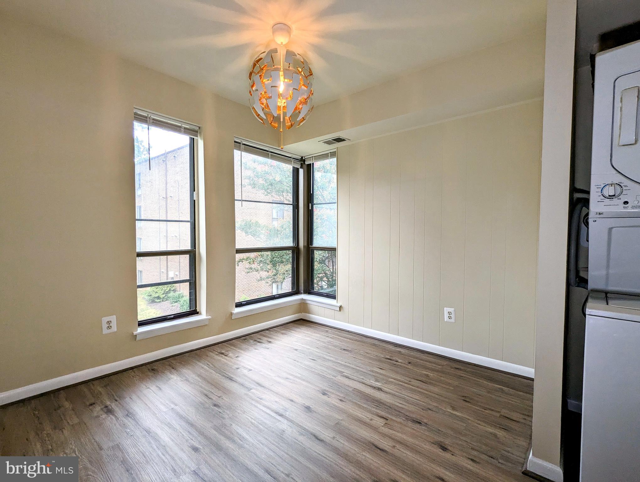 CHESTNUT GROVE - Residential Lease