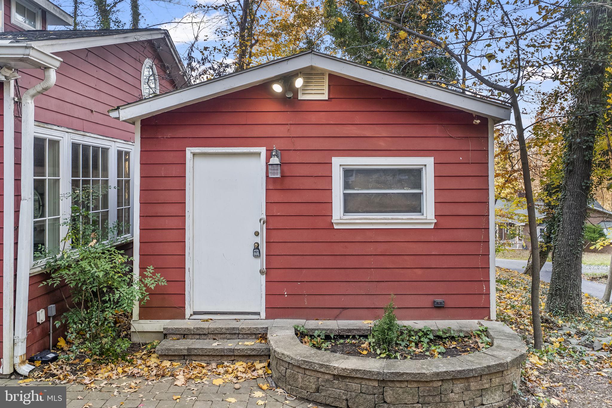 CALVERT MANOR-2ND ADDN - Residential