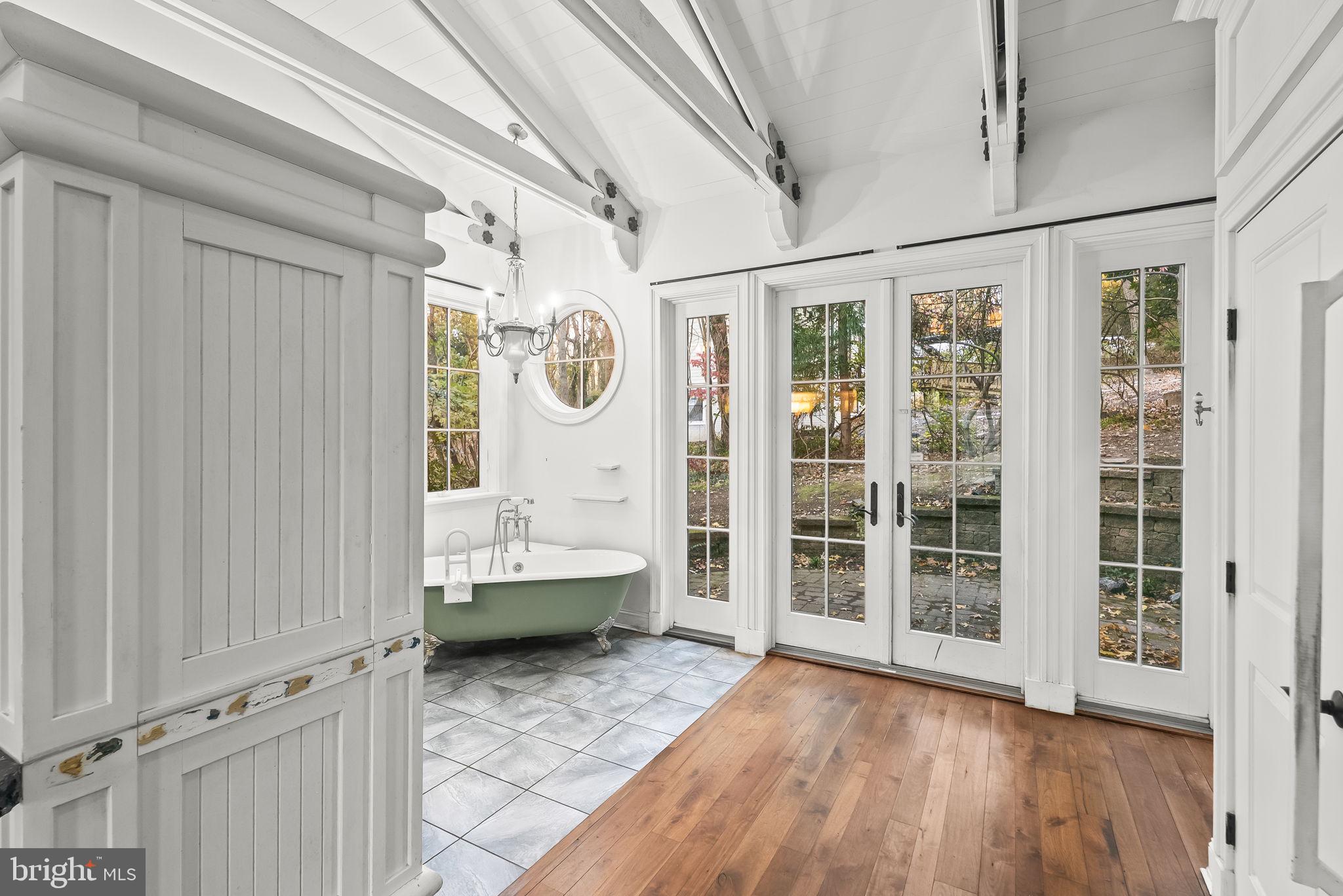 CALVERT MANOR-2ND ADDN - Residential