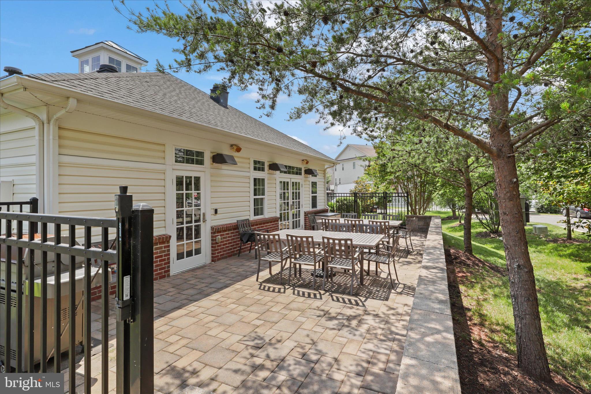 THE GATHERINGS - Residential