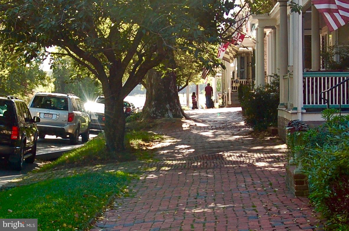 STEPNE PLACE - Residential