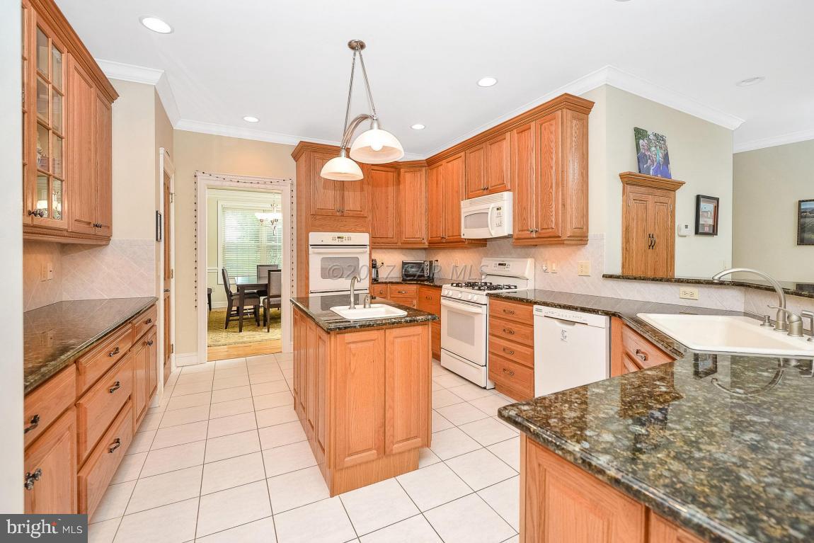 SHALLOWS THE - Residential