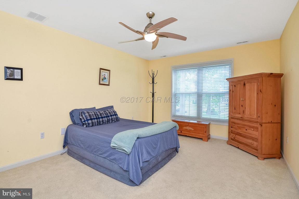 SHALLOWS THE - Residential