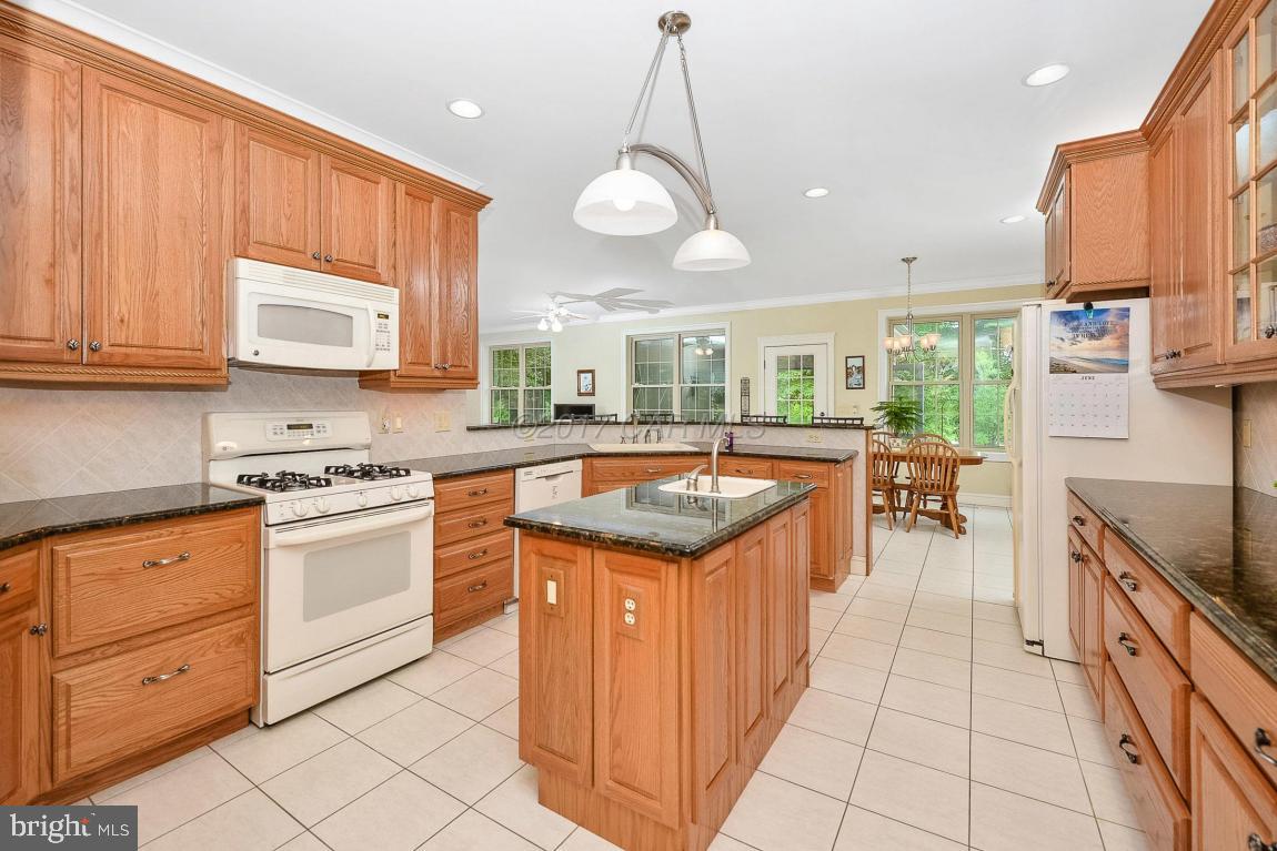 SHALLOWS THE - Residential