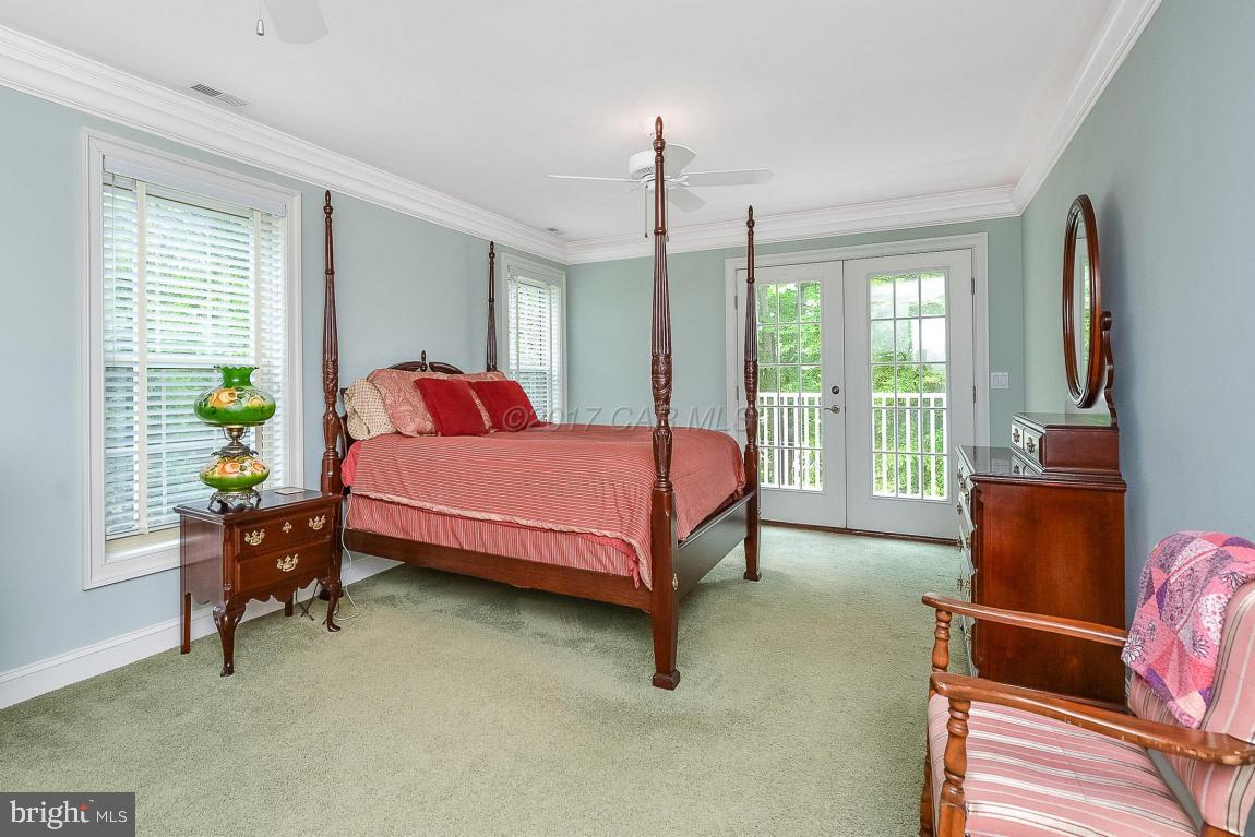 SHALLOWS THE - Residential