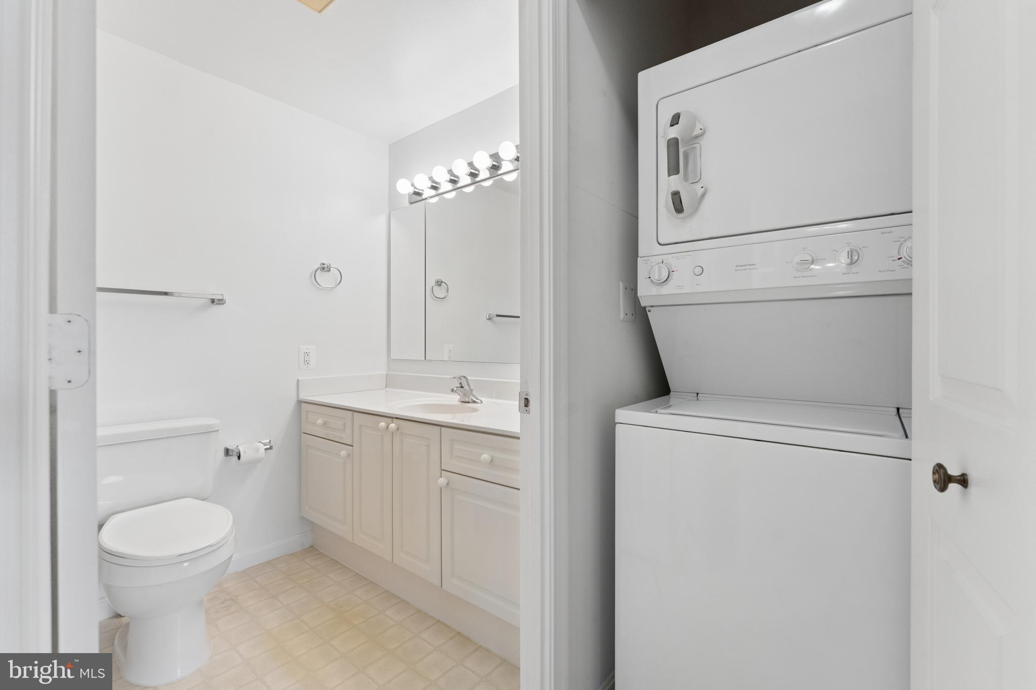 LANSDOWNE WOODS - Residential