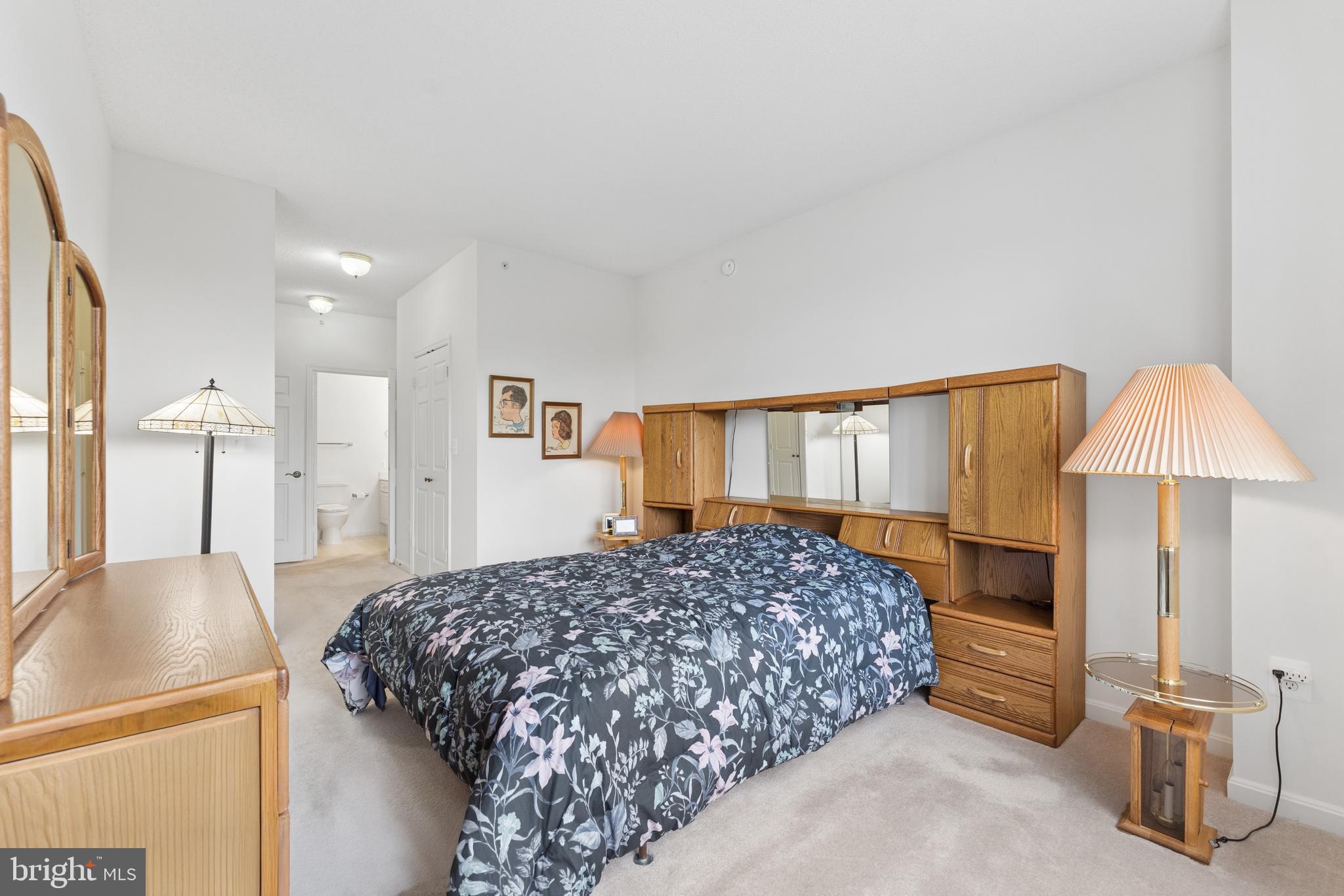LANSDOWNE WOODS - Residential