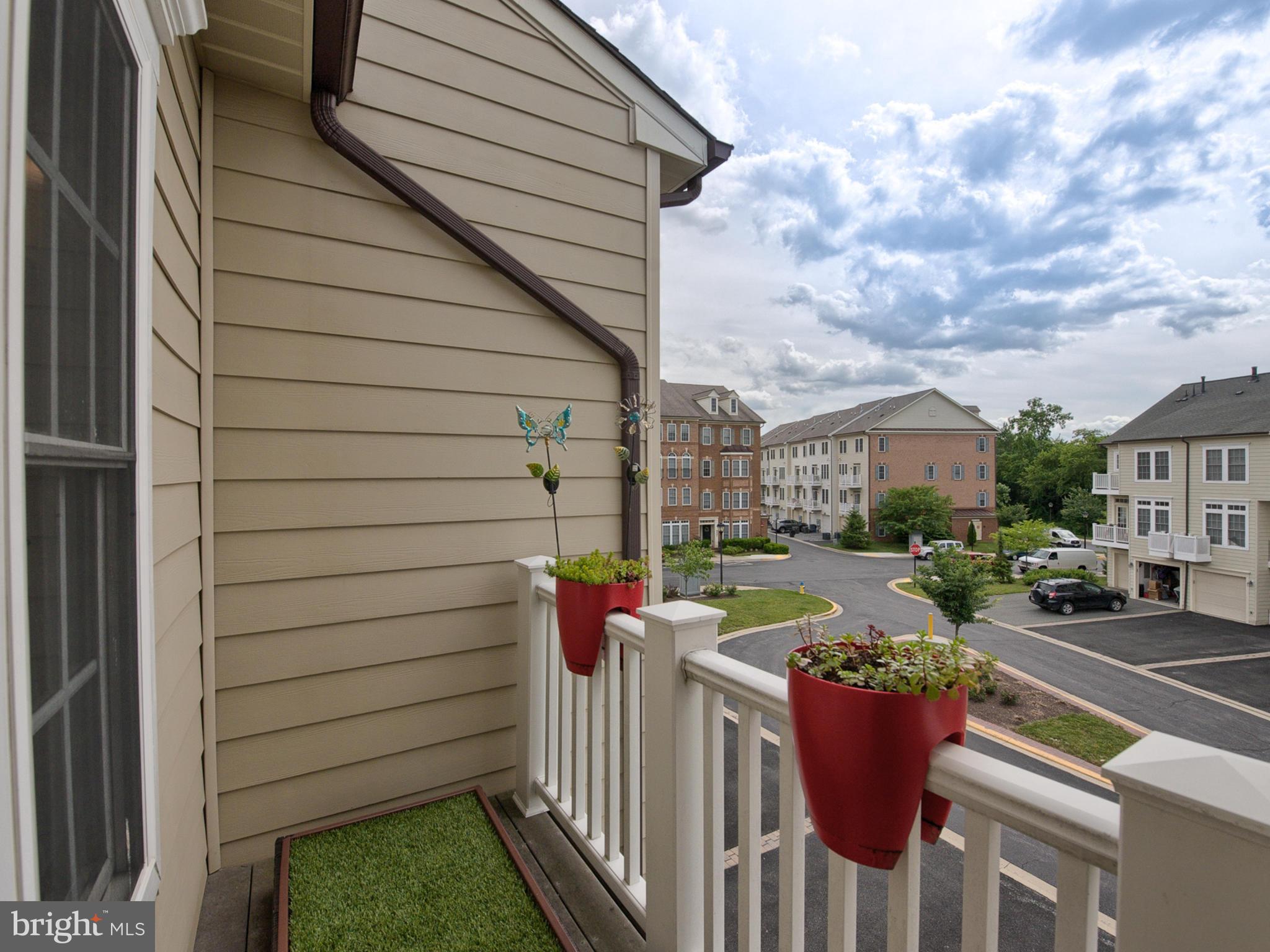 VILLAGES OF URBANA - Residential Lease