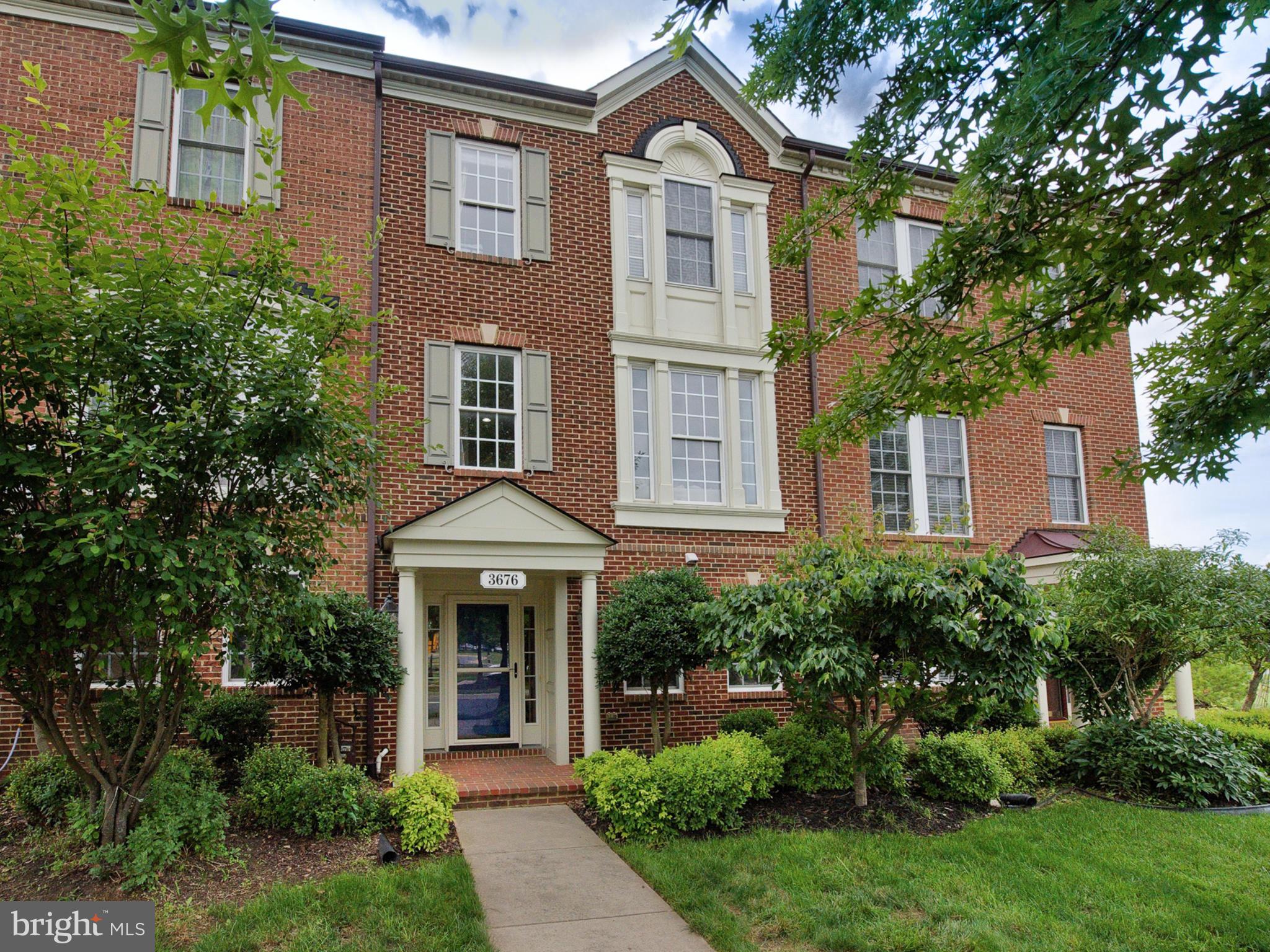 VILLAGES OF URBANA - Residential Lease