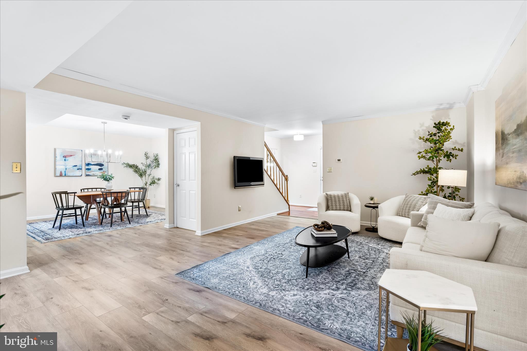 HIGHLAND HALL - Residential