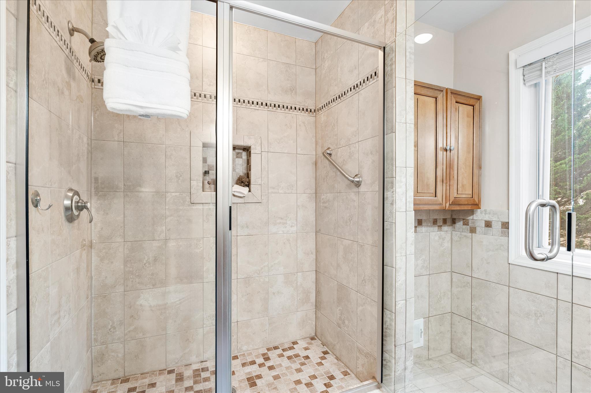 HIGHLAND HALL - Residential