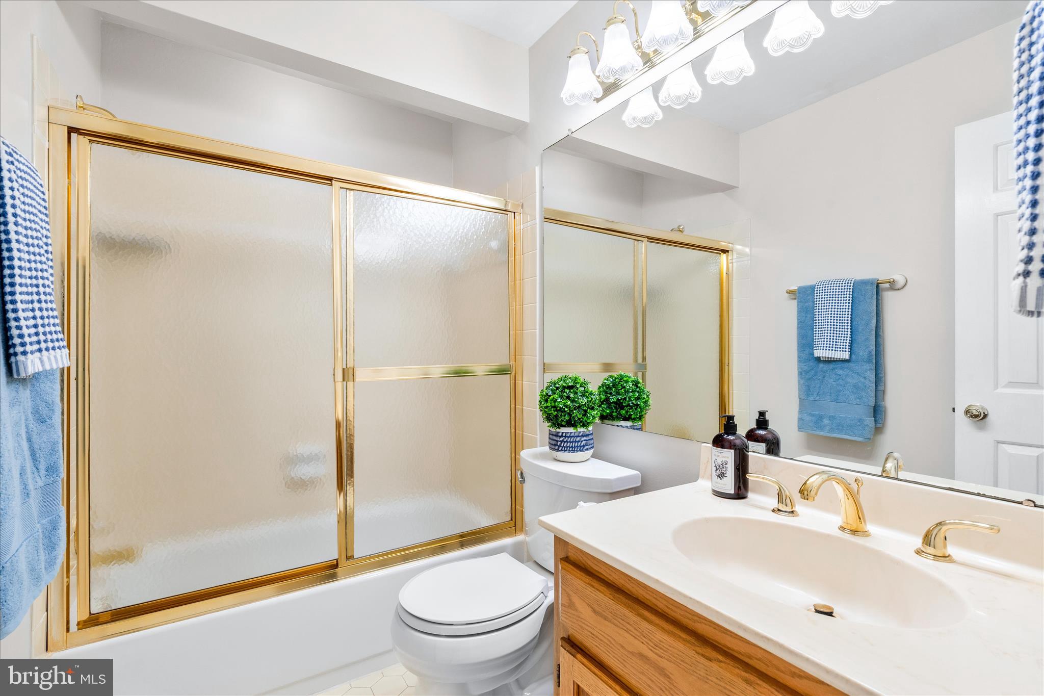 HIGHLAND HALL - Residential