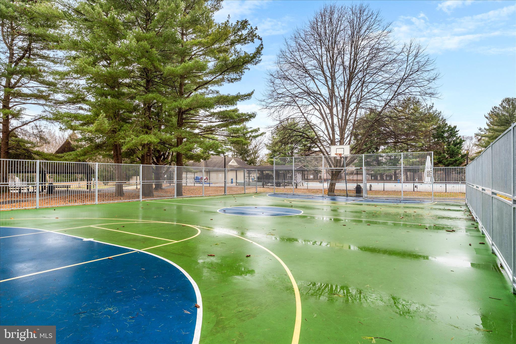 HIGHLAND HALL - Residential