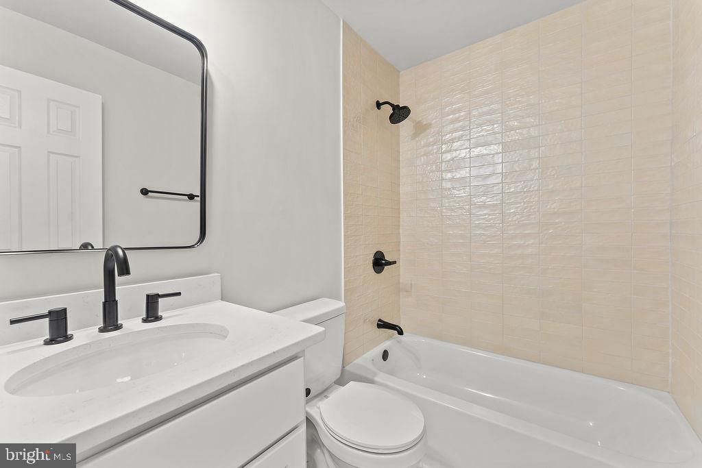 DALE CITY - Residential