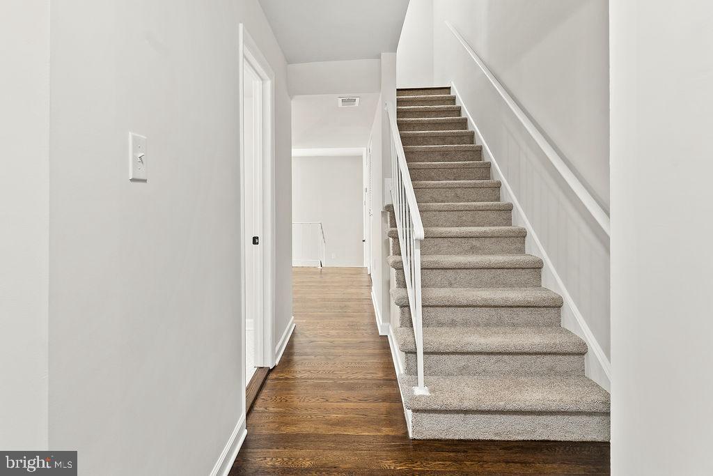 DALE CITY - Residential