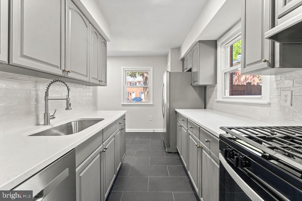 DALE CITY - Residential