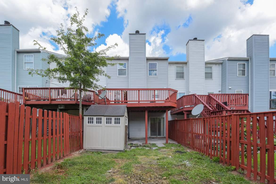 CALVERTON - Residential Lease