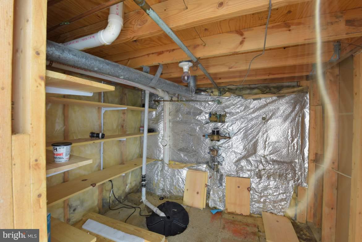 CALVERTON - Residential Lease