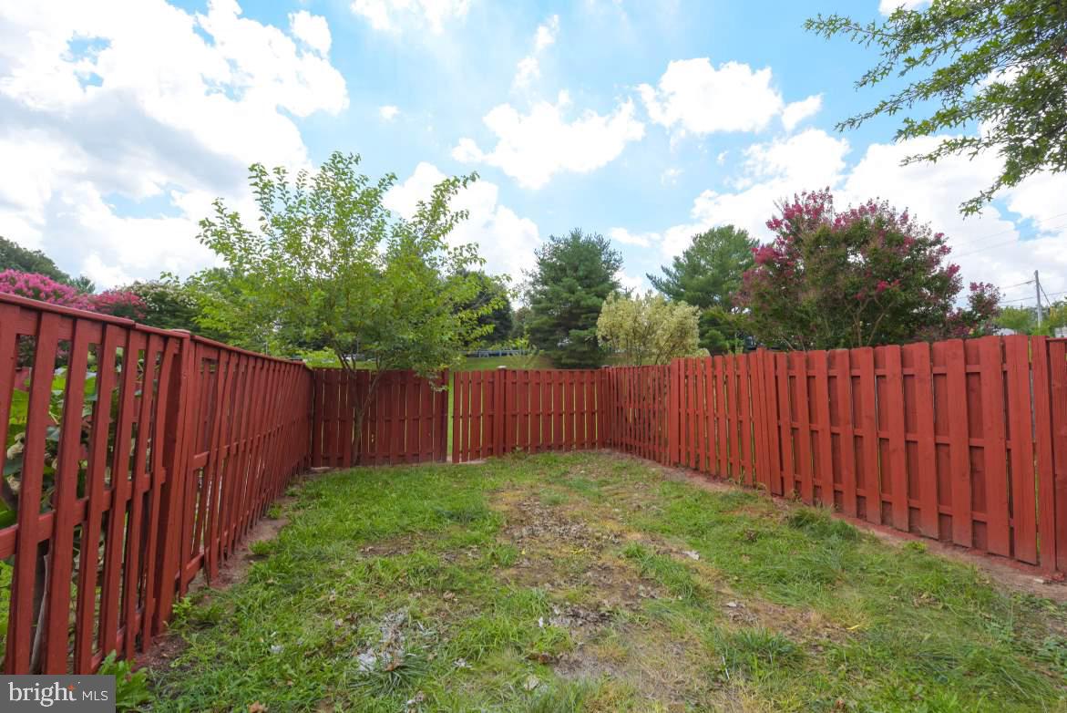 CALVERTON - Residential Lease