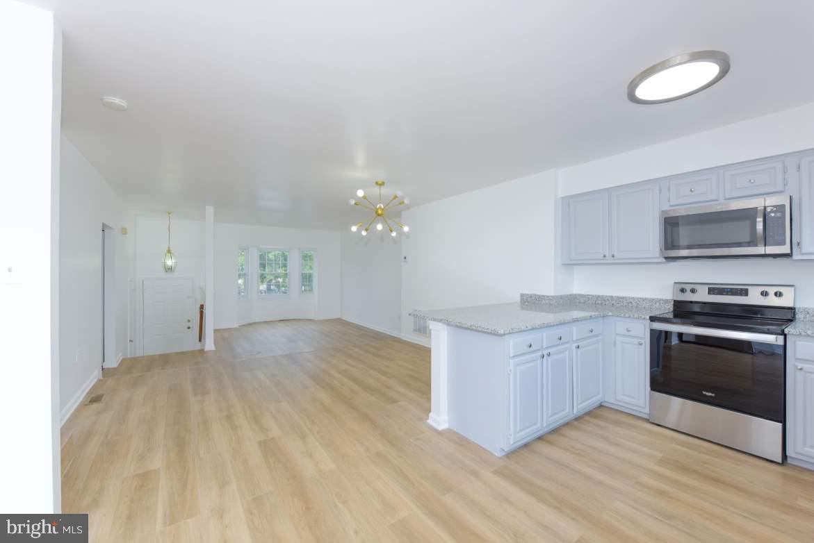 CALVERTON - Residential Lease