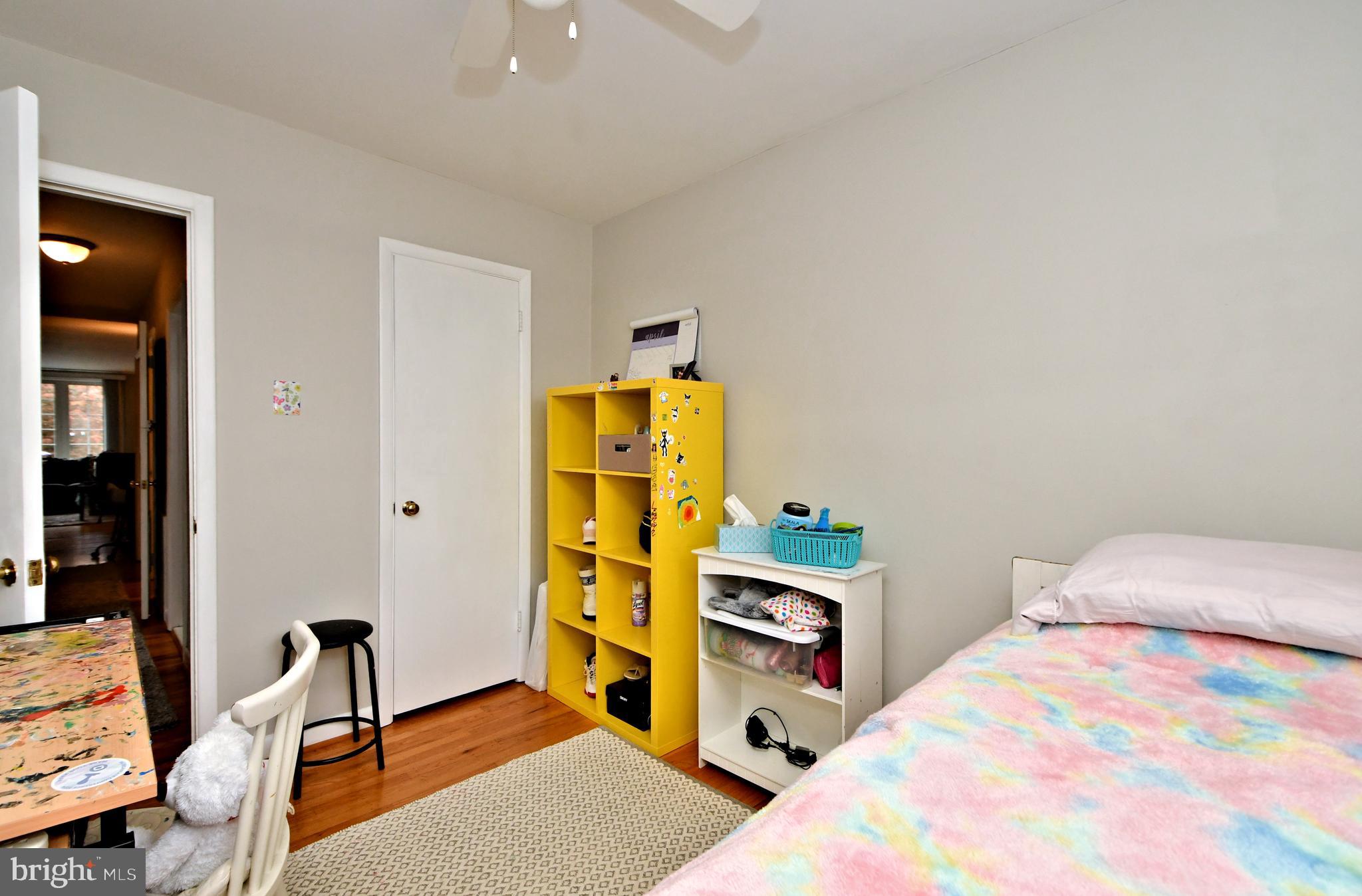 FOX CHASE - Residential