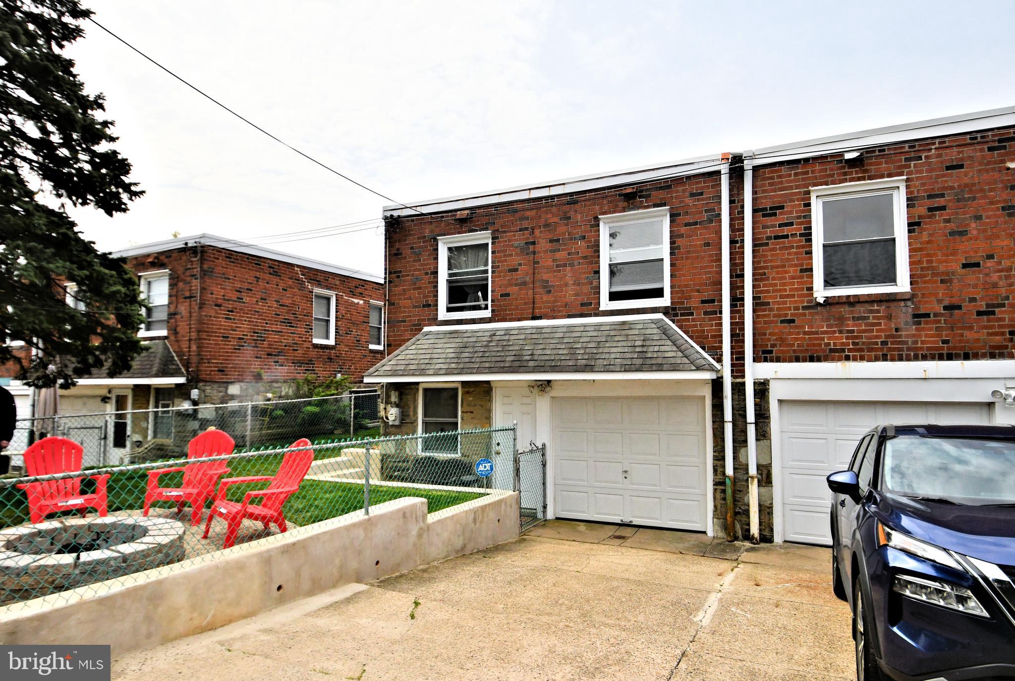 FOX CHASE - Residential