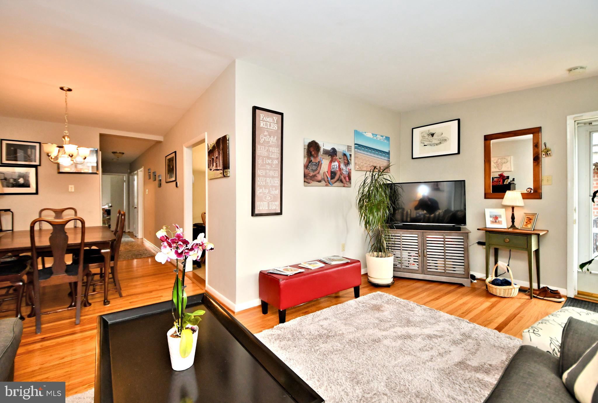 FOX CHASE - Residential