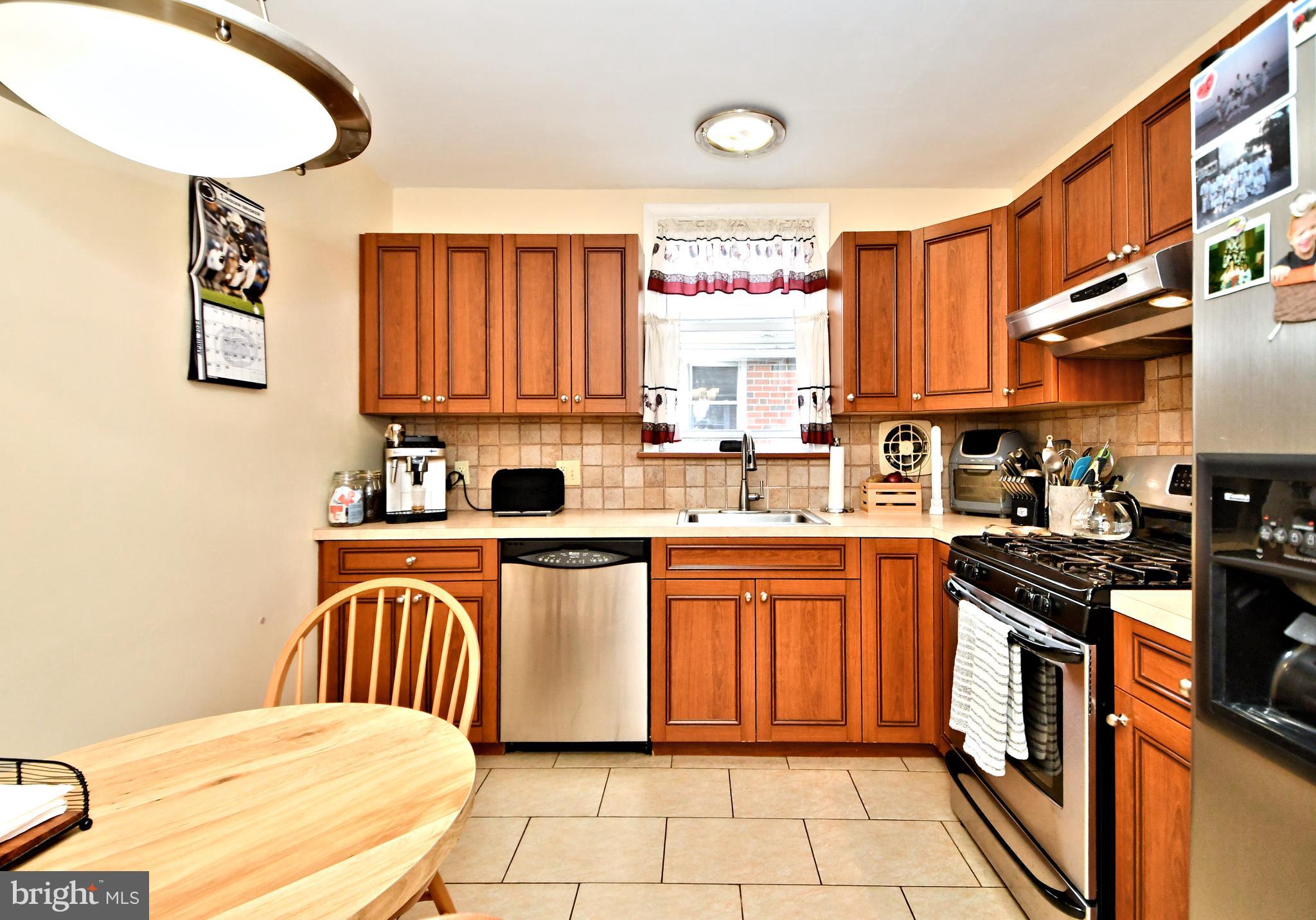 FOX CHASE - Residential