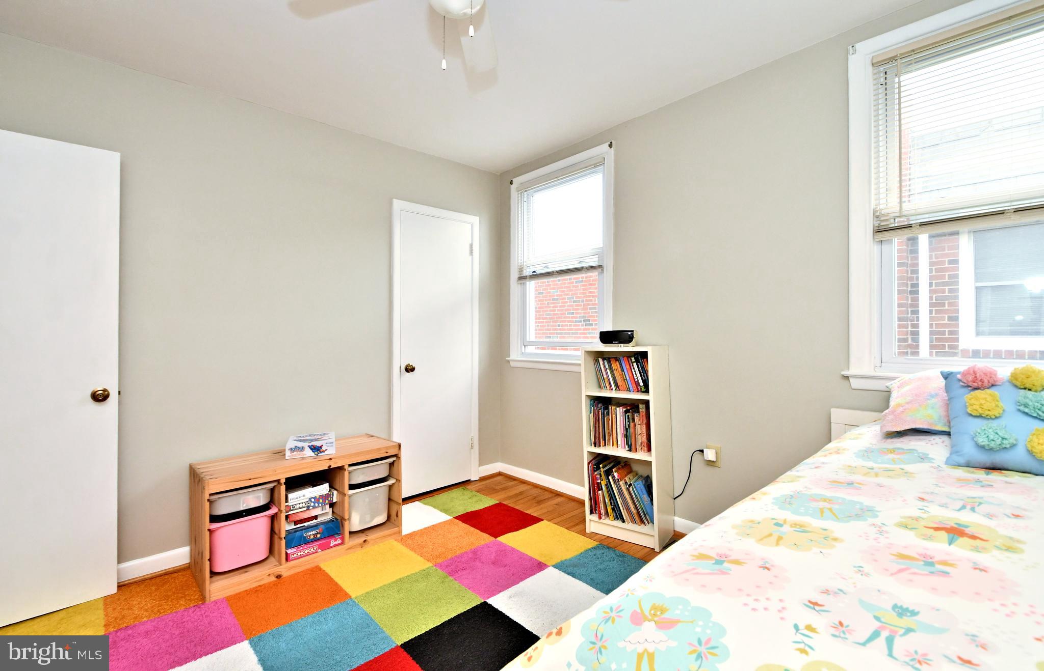 FOX CHASE - Residential