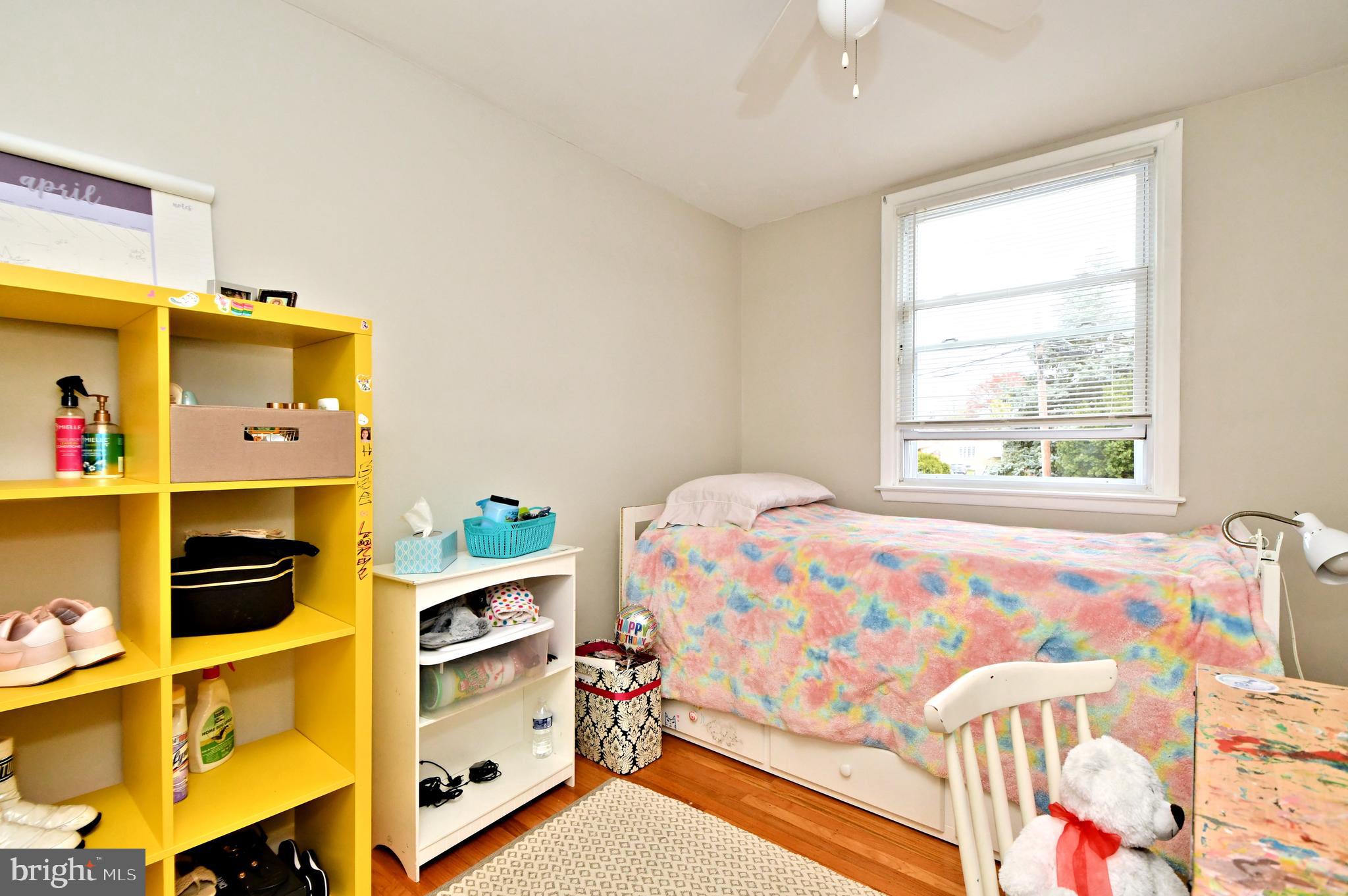 FOX CHASE - Residential