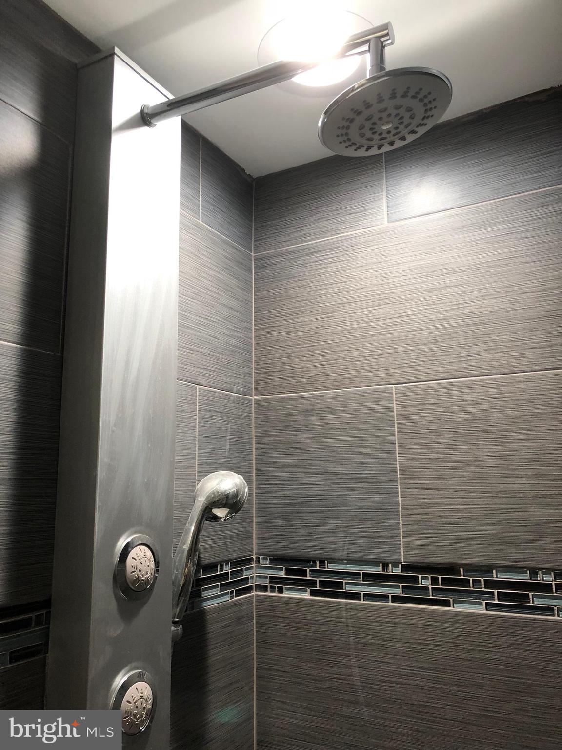 TEMPLE UNIVERSITY - Residential Lease