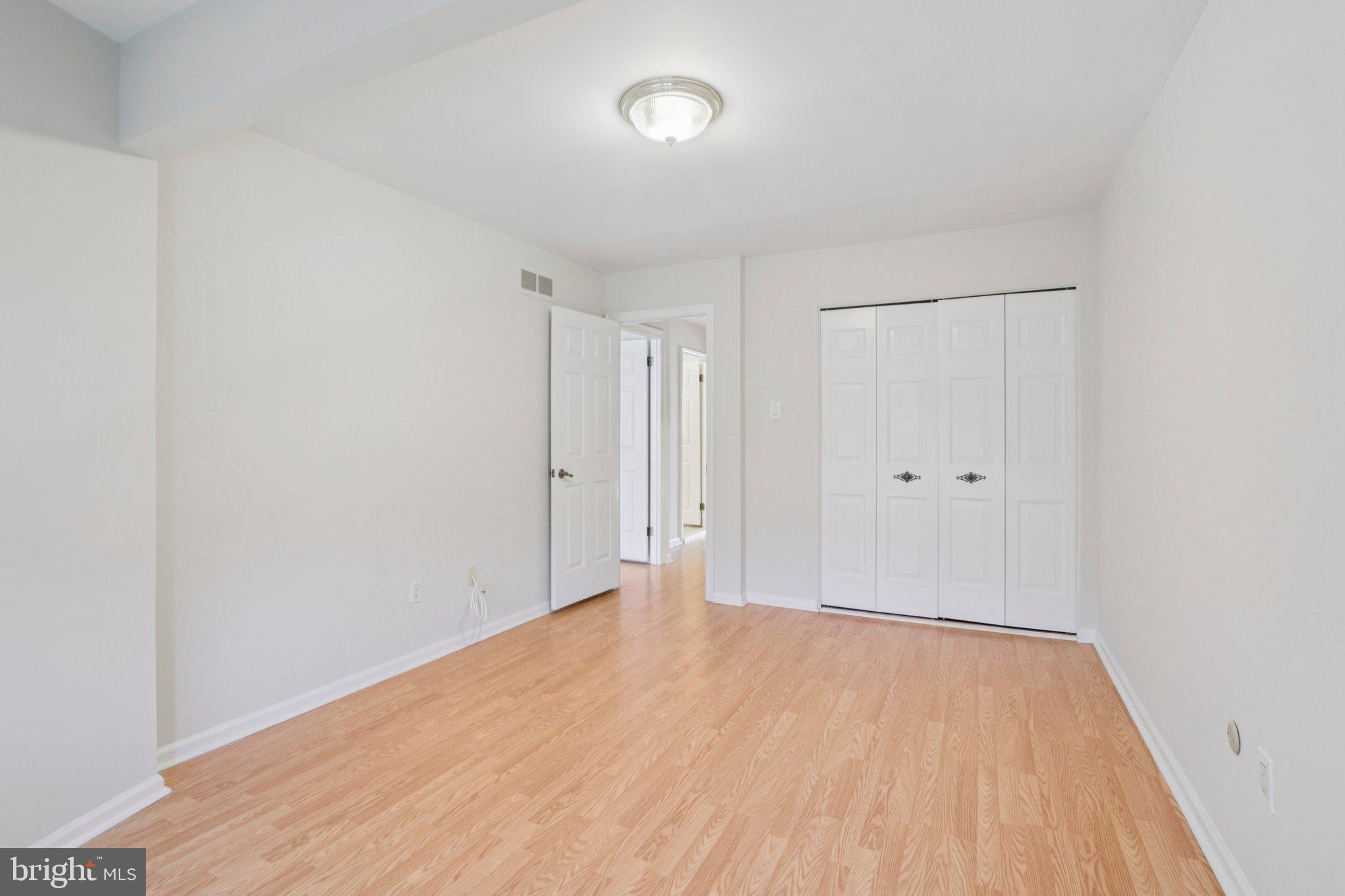 HEADLEY TRACE - Residential