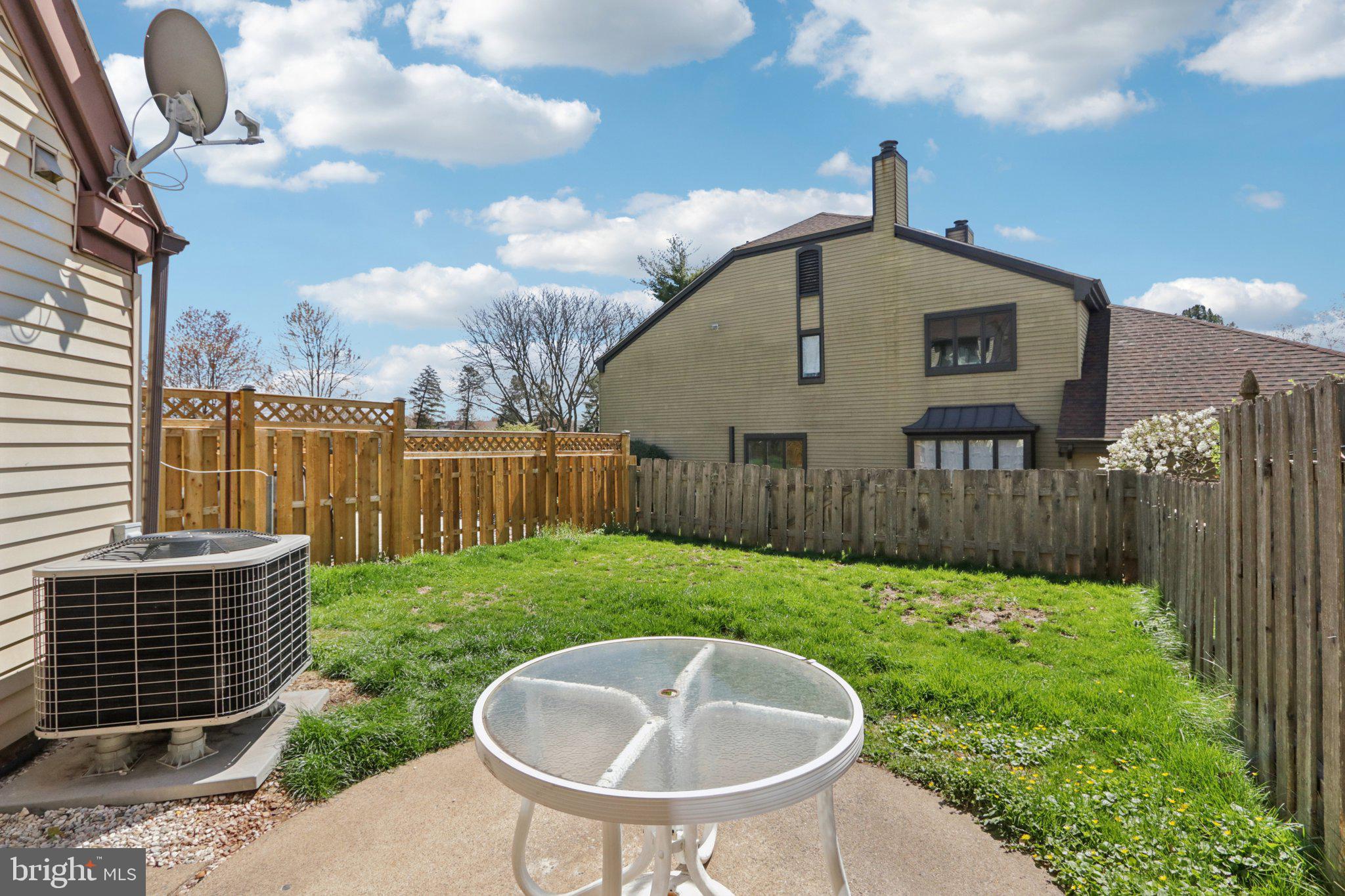 HEADLEY TRACE - Residential