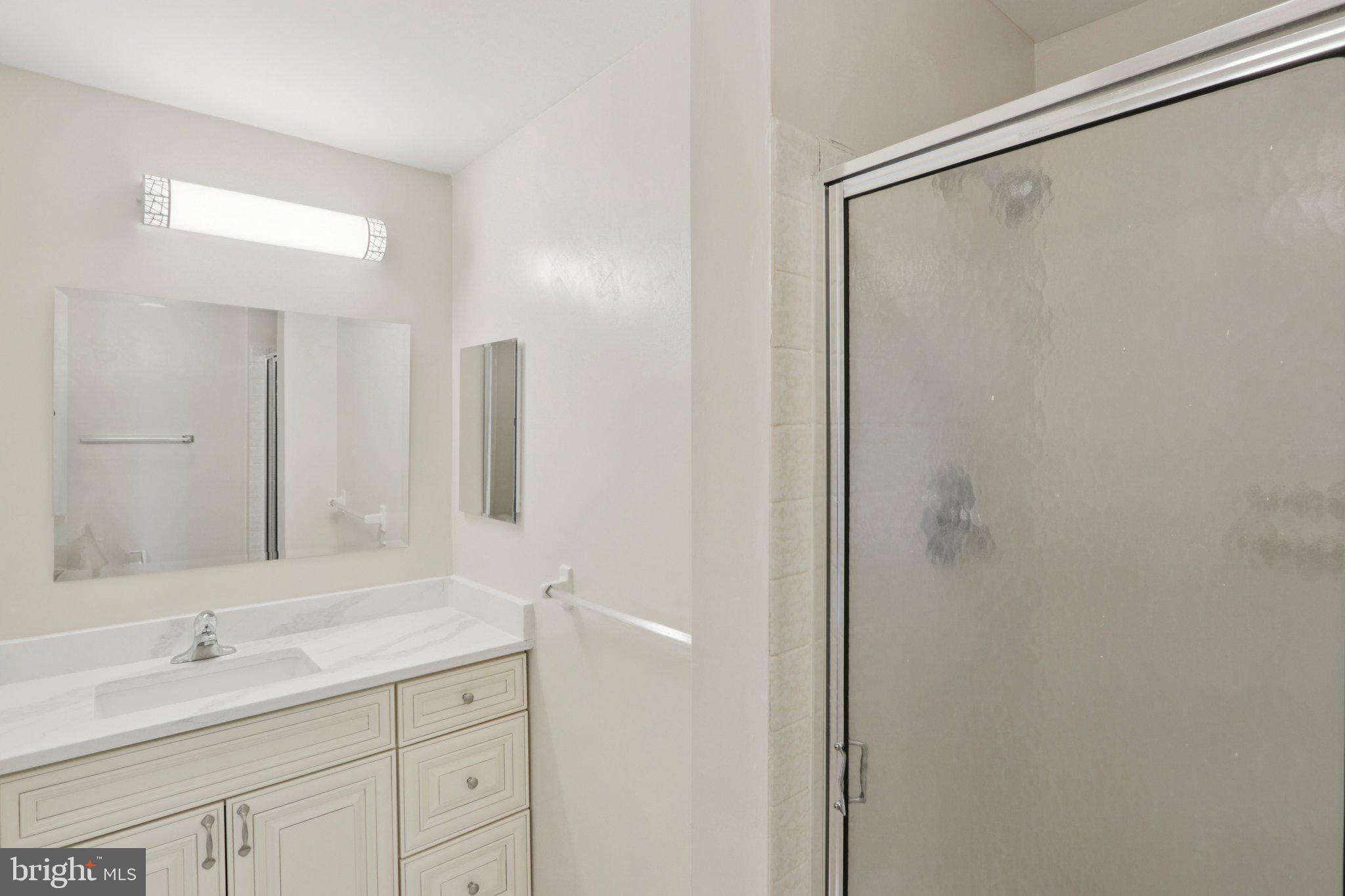 HEADLEY TRACE - Residential