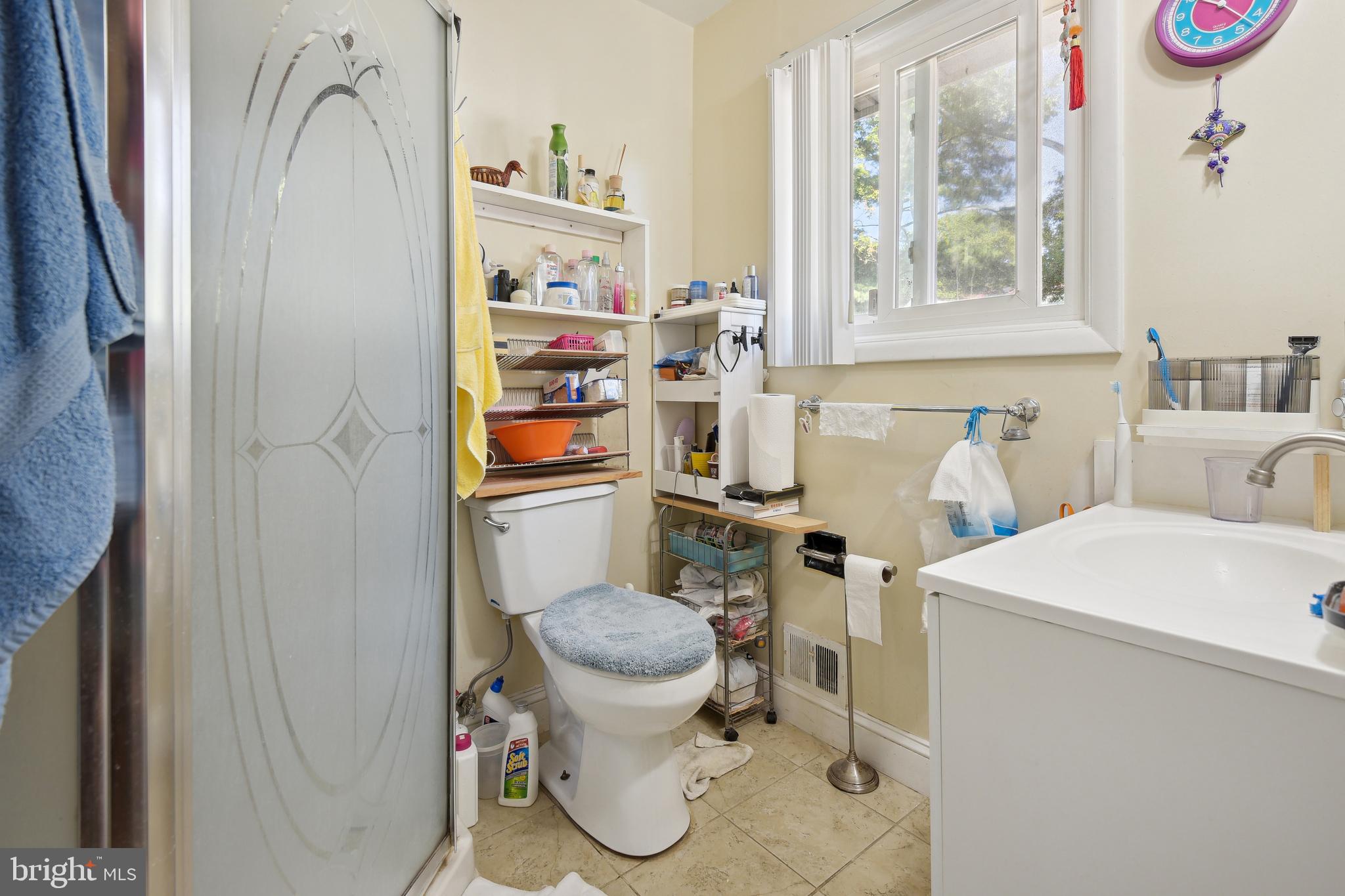 ENGLISH MANOR - Residential