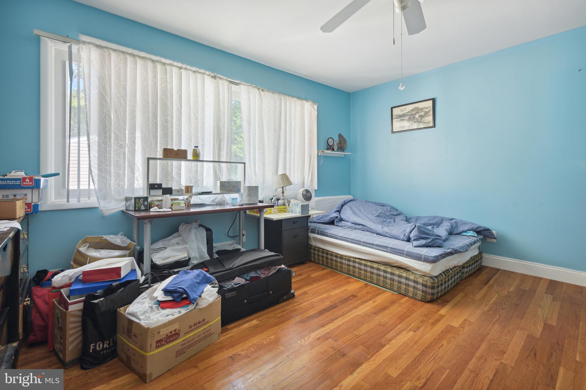 ENGLISH MANOR - Residential