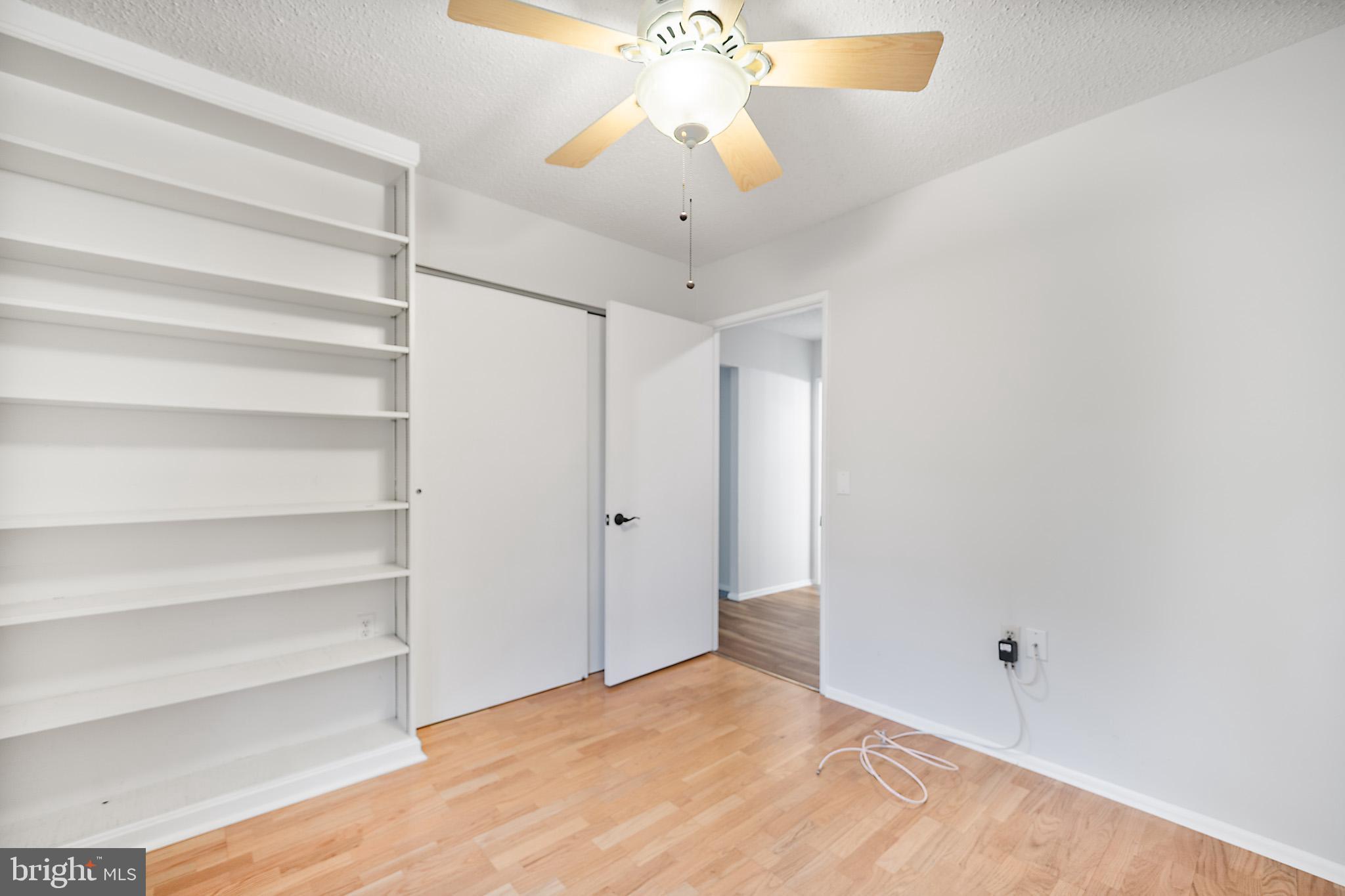 LEISURE WORLD - Residential