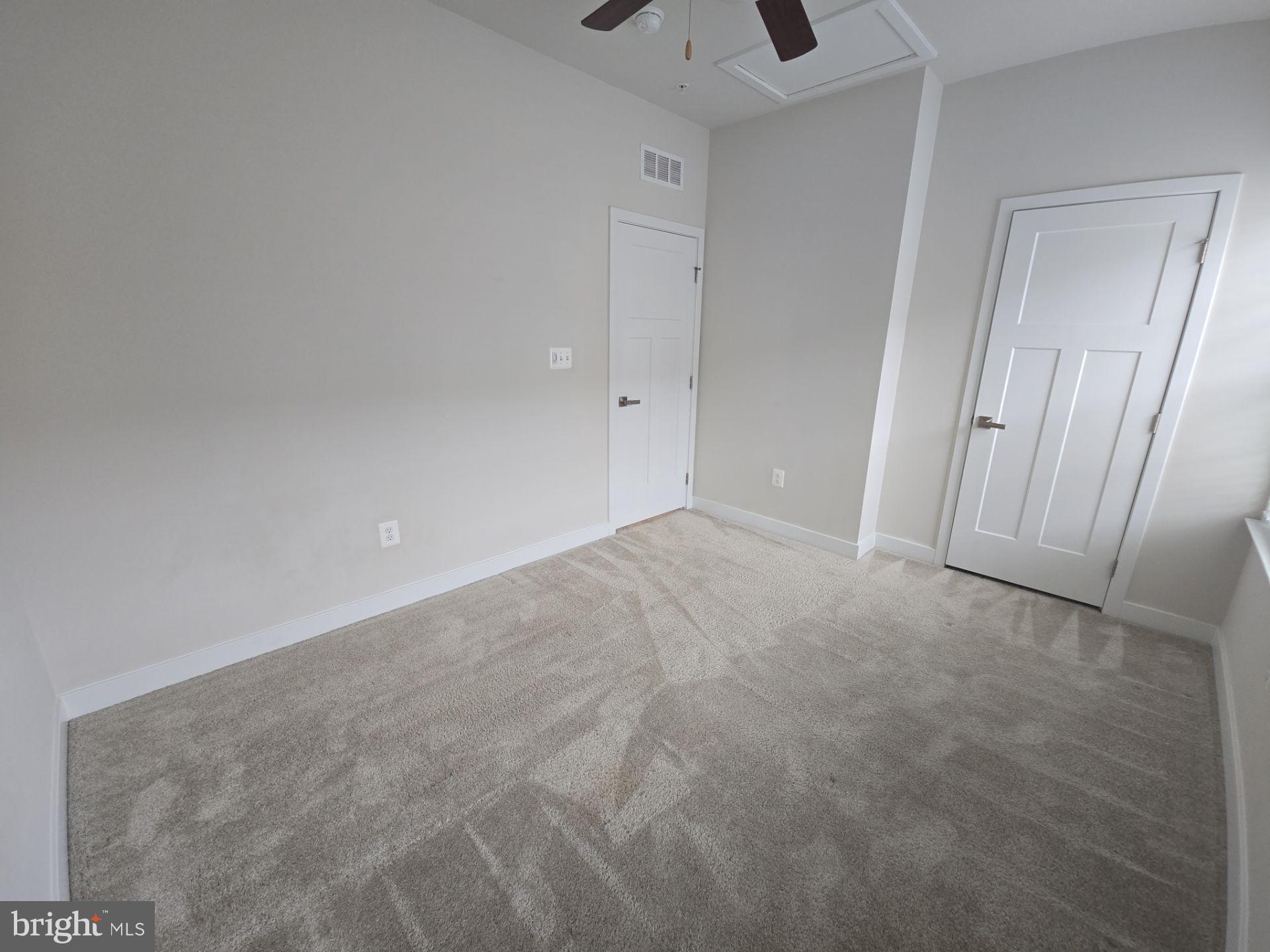 GREENBELT - Residential Lease