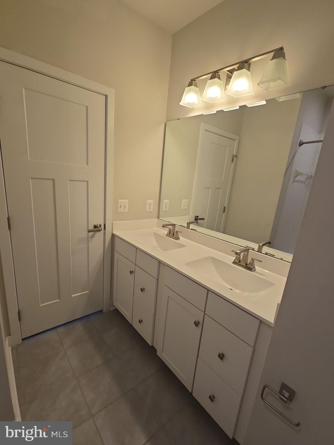 GREENBELT - Residential Lease