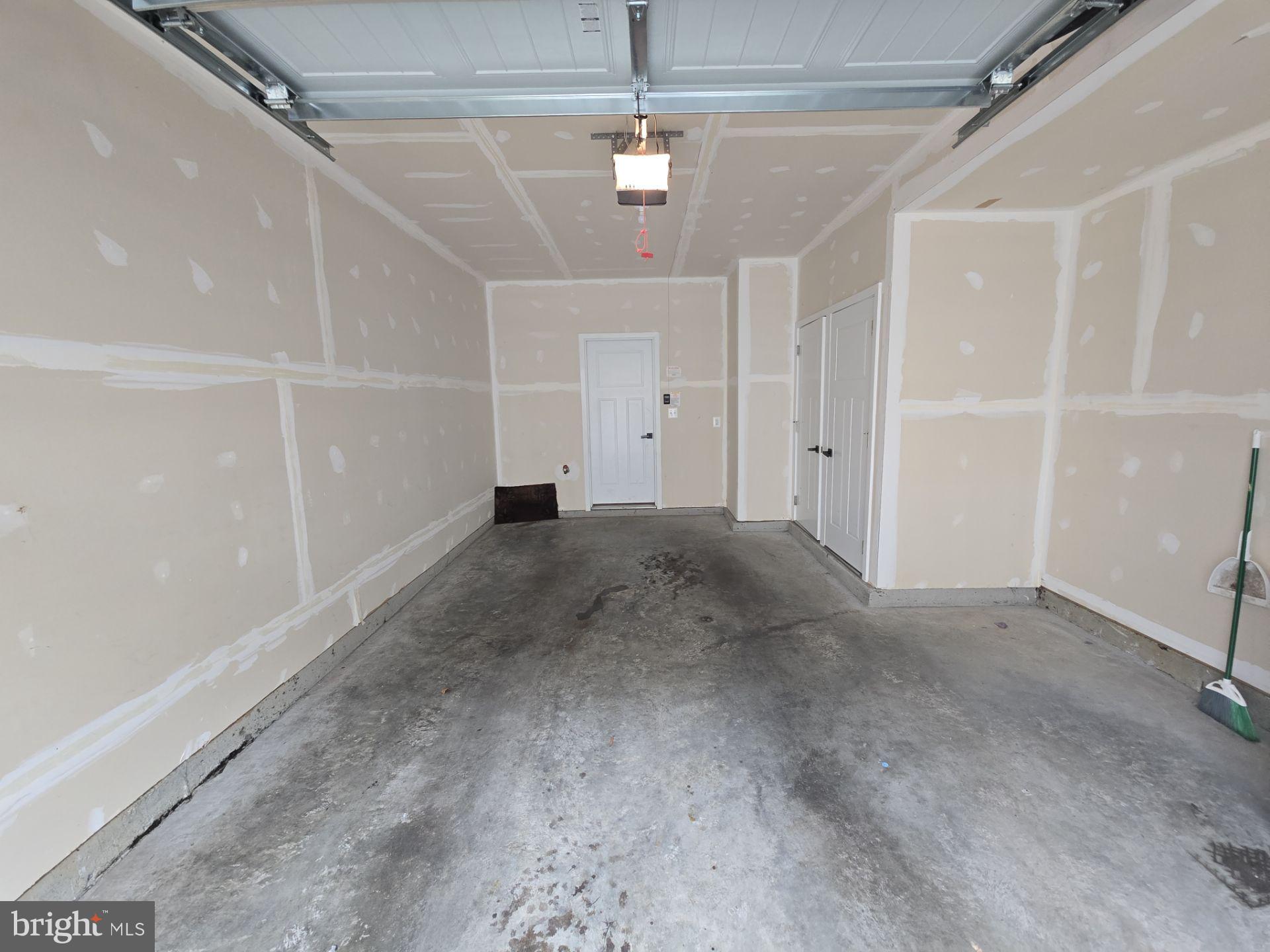 GREENBELT - Residential Lease